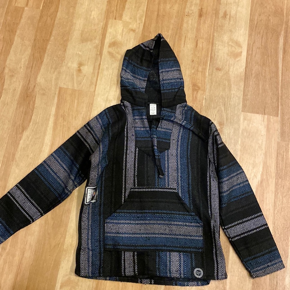 New Pancho Hoodie Never Worn